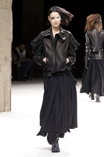 Yohji Yamamoto Fall 2018 Ready-to-Wear , Ёдзи Ямамото осень зима 2018 , Fashion show , неделя моды в Париже , PFW , Mainstyles